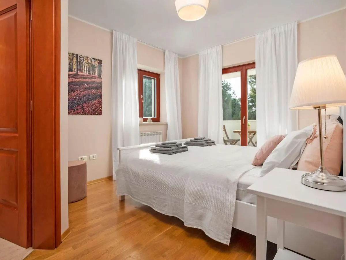 Holiday Home Villa Beach Front By Interhome Savudrija 0*,